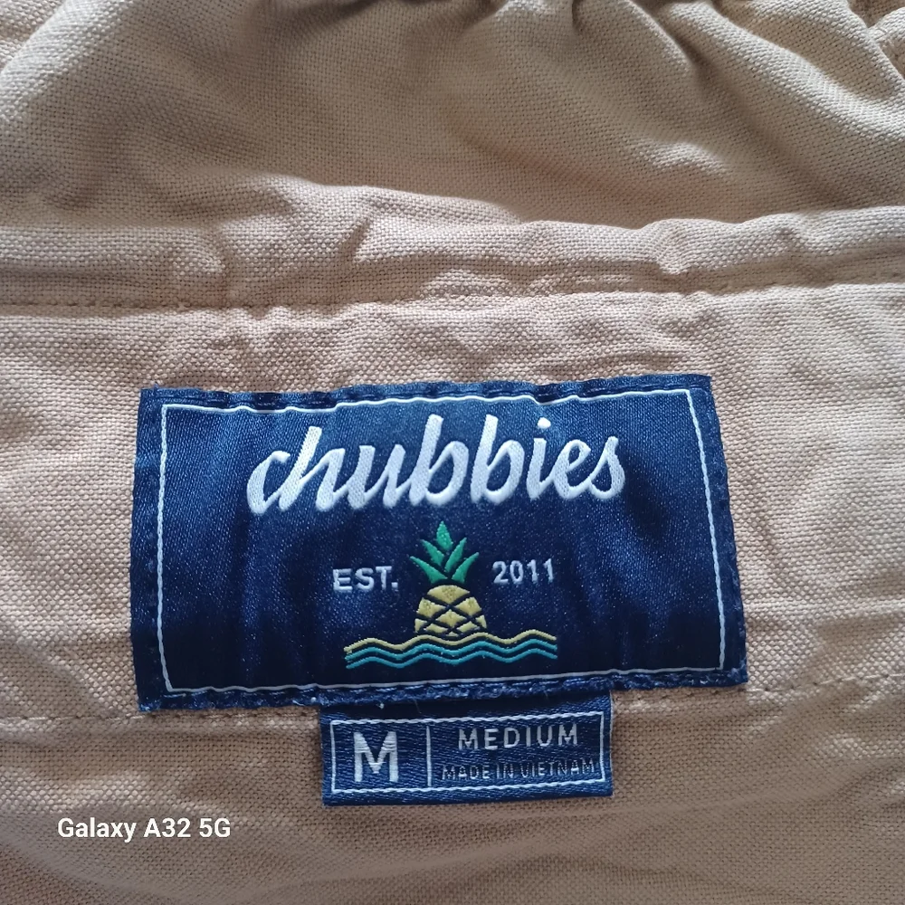Chubbies Women's Classic Tan Bermudas Size M